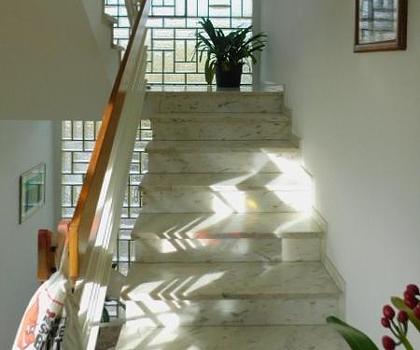 Saar-Mosel Stadt Konz - 2,5 Zimmer Whg. mit Gartennutzung im Zentrumsnähe