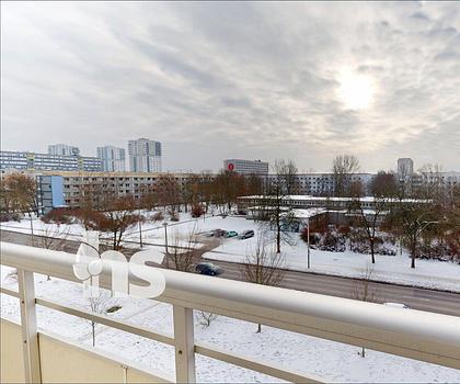 PROVISIONSFREI: Großzügige Maisonettewohnung in Halle mit Balkon, Dachterrasse & Einbauküche