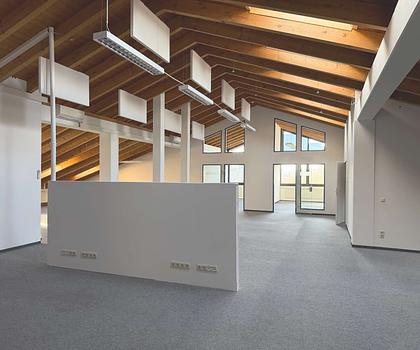 Repräsentative Gewerbeeinheit mit funktionalem Grundriss in Oberhaching