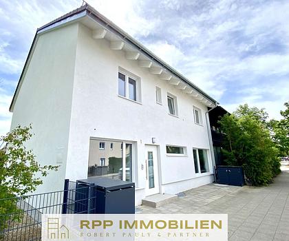 Attraktive Kapitalanlage: Vollständig saniertes 3-Parteien-Haus in Unterschleißheim-Lohhof