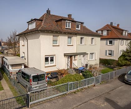 Familienfreundliche Doppelhaushälfte in Heilbronn mit Garten, Garage und 5 Zimmern