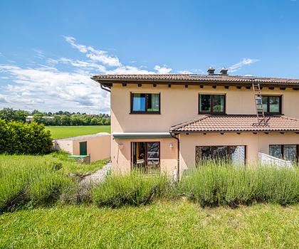 Gepflegte Doppelhaushälfte mit sonniger Terrasse in ruhiger, naturnaher Lage