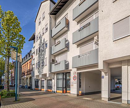 Perfekte 3-Zimmer-Dachgeschosswohnung mit Außenstellplatz - ideal für Eigennutzer und Kapitalanleger