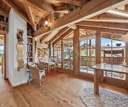 Sichere Kapitalanlage in unsicheren Zeiten - Mehrfamilienhaus mit 4 Wohnungen und idyllischem Garten