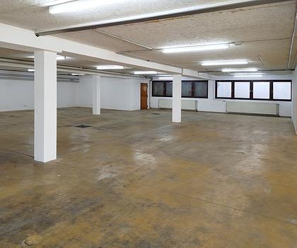 Lager / Produktionsfläche in Sauerlach, optional mit Ausstellung / Verkaufsfläche