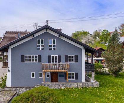 Ein Haus voller Möglichkeiten – zentral gelegen im beliebten Lechbruck am See