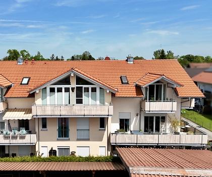 Flexibler DG-Wohntraum: Große Einheit, leicht in 2 Wohnungen teilbar! Bad Aibling - Willing