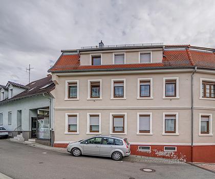 Kapitalanlage mit Entwicklungspotenzial: Modernisiertes Mehrfamilienhaus mit 4 Wohneinheiten Leimen