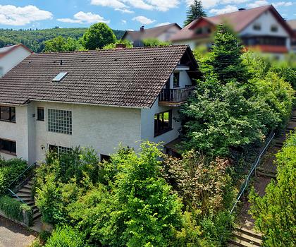 Viel Platz für Ideen, Familie und Zukunft – Einfamilienhaus mit Potenzial und traumhaftem Garten