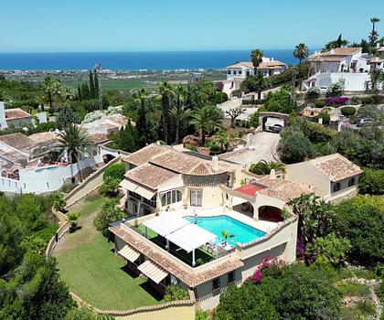 Exklusive Villa mit Pool und hochwertiger Ausstattung in Monte Pego